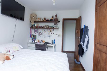 Apartamento à venda com 180m², 3 quartos e 2 vagas Apartamento à venda com 180m², 3 quartos e 2 vagasquarto 2