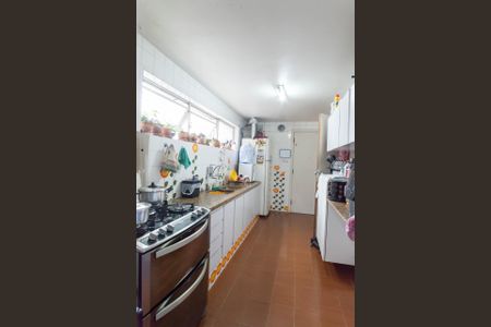 Apartamento à venda com 180m², 3 quartos e 2 vagas Apartamento à venda com 180m², 3 quartos e 2 vagasCozinha