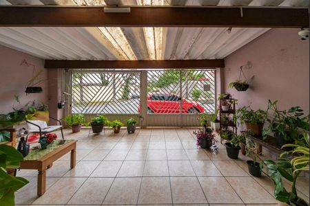 Casa para alugar com 72m², 2 quartos e 2 vagas Casa para alugar com 72m², 2 quartos e 2 vagasGaragem