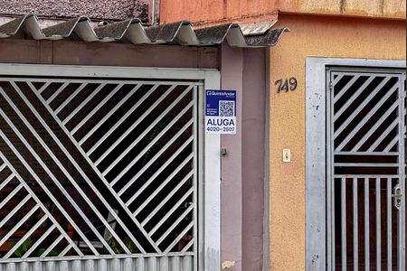 Casa para alugar com 72m², 2 quartos e 2 vagas Casa para alugar com 72m², 2 quartos e 2 vagasPlaca Instalada na Fachada