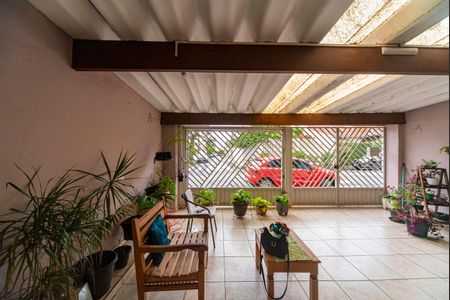 Casa para alugar com 72m², 2 quartos e 2 vagas Casa para alugar com 72m², 2 quartos e 2 vagasVista do Quarto 1
