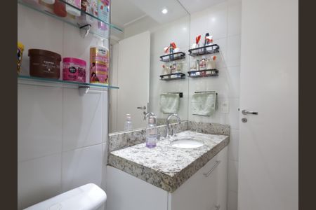 Apartamento à venda com 87m², 2 quartos e 2 vagasBanheiro da Suíte 2