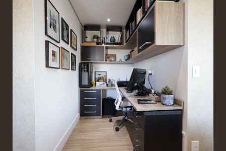 Apartamento à venda com 87m², 2 quartos e 2 vagasEscritório