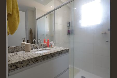 Apartamento à venda com 87m², 2 quartos e 2 vagasBanheiro da Suíte 1