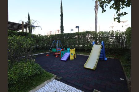 Apartamento à venda com 87m², 2 quartos e 2 vagasÁrea comum - Playground