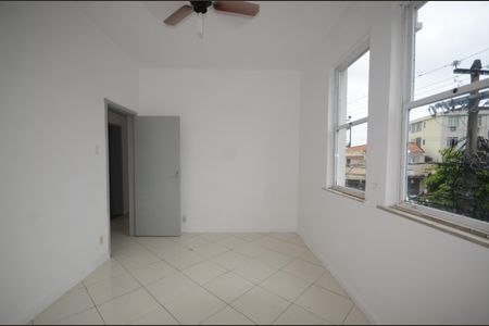 Apartamento para alugar com 91m², 3 quartos e 1 vagaQuarto 2