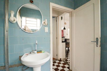 Casa à venda com 164m², 2 quartos e 1 vaga Casa à venda com 164m², 2 quartos e 1 vagaBanheiro