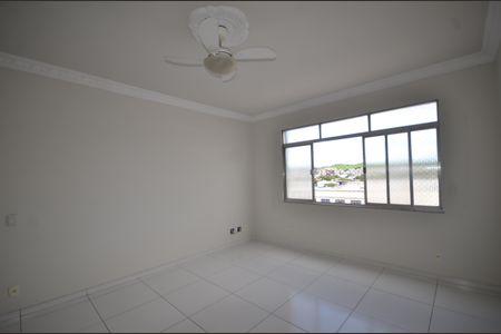 Apartamento para alugar com 96m², 3 quartos e sem vagaSala