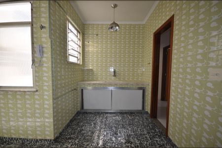 Apartamento para alugar com 96m², 3 quartos e sem vagaCozinha