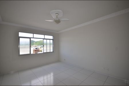 Apartamento para alugar com 96m², 3 quartos e sem vagaSala