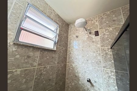 Casa para alugar com 208m², 2 quartos e 1 vagaChuveiro