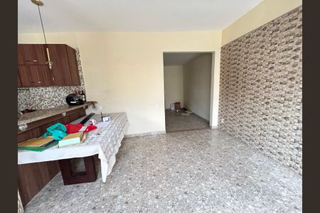 Sala de casa para alugar com 2 quartos, 208m² em Abolição, Rio de Janeiro