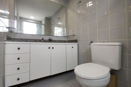 Apartamento à venda com 80m², 3 quartos e 1 vagaBanheiro da Suíte