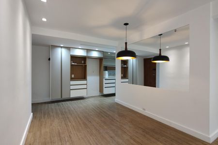 Apartamento à venda com 80m², 3 quartos e 1 vagaSala