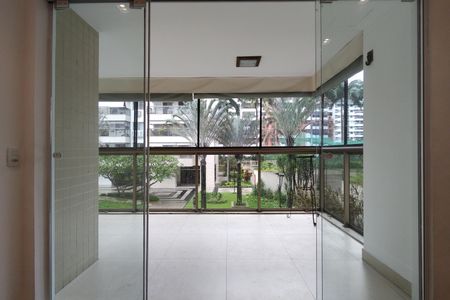 Apartamento à venda com 80m², 3 quartos e 1 vagaVaranda