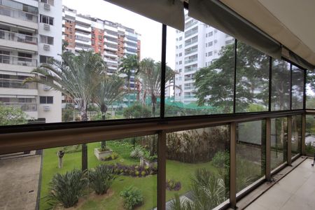 Apartamento à venda com 80m², 3 quartos e 1 vagaVaranda