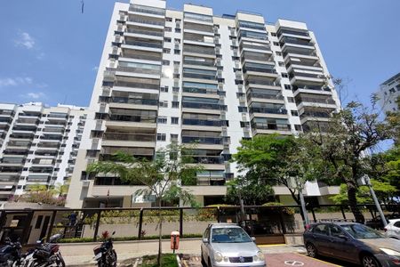 Apartamento à venda com 80m², 3 quartos e 1 vagaFachada do condomínio