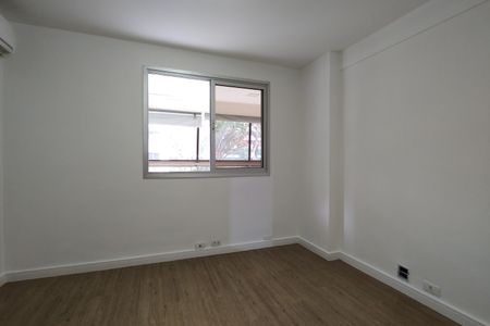 Apartamento à venda com 80m², 3 quartos e 1 vagaQuarto 2