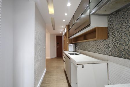 Apartamento à venda com 80m², 3 quartos e 1 vagaCozinha - Armários