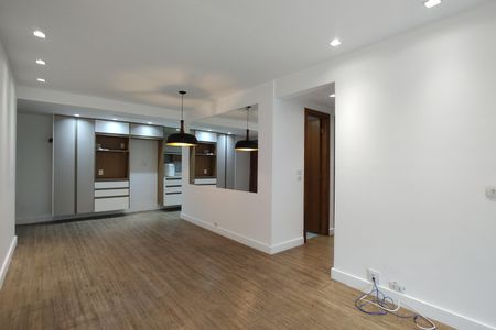 Sala de apartamento à venda com 3 quartos, 80m² em Barra Olímpica, Rio de Janeiro