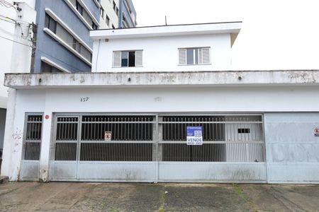Casa à venda com 536m², 3 quartos e 7 vagasFachada do imóvel - Placa instalada no portão do imóvel - Código da placa: WYNY-1089