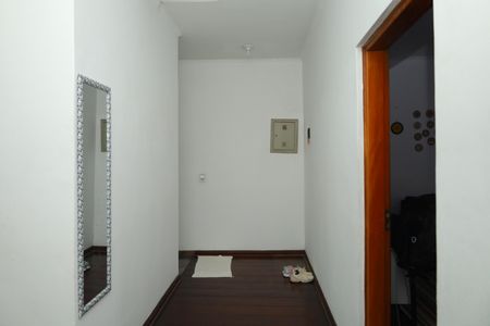 Casa à venda com 536m², 3 quartos e 7 vagasHall entre cômodos