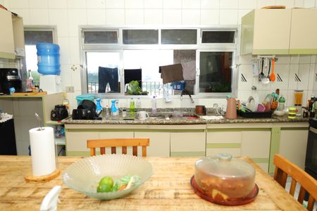 Casa à venda com 536m², 3 quartos e 7 vagasCozinha