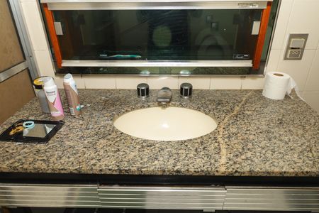 Casa à venda com 536m², 3 quartos e 7 vagasBanheiro 2