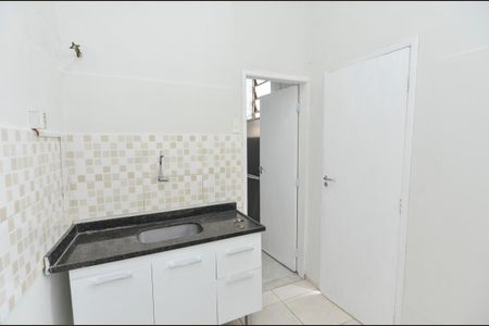 Casa à venda com 154m², 4 quartos e sem vaga Casa à venda com 154m², 4 quartos e sem vagaCozinha