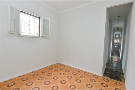 Casa à venda com 154m², 4 quartos e sem vaga Casa à venda com 154m², 4 quartos e sem vagaSala