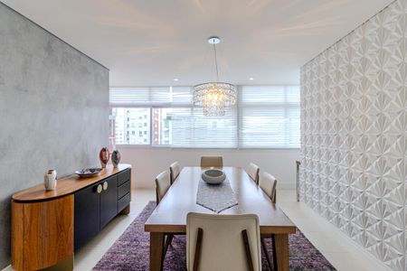 Sala de apartamento à venda com 3 quartos, 172m² em Consolação, São Paulo