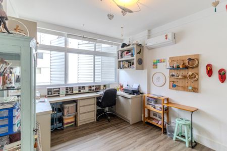 Apartamento à venda com 172m², 3 quartos e 1 vagaQuarto 2