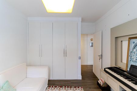 Apartamento à venda com 172m², 3 quartos e 1 vagaQuarto 1