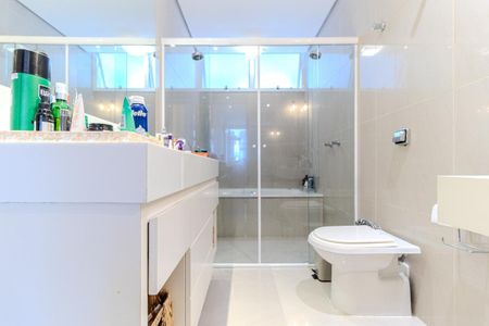 Apartamento à venda com 172m², 3 quartos e 1 vagaBanheiro da Suíte