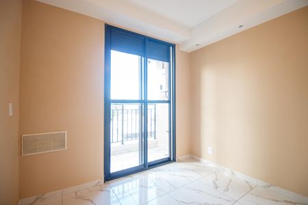 Sala de apartamento para alugar com 1 quarto, 35m² em Imperial de São Cristóvão, Rio de Janeiro