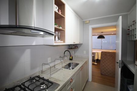 Apartamento à venda com 65m², 2 quartos e 1 vagaCozinha