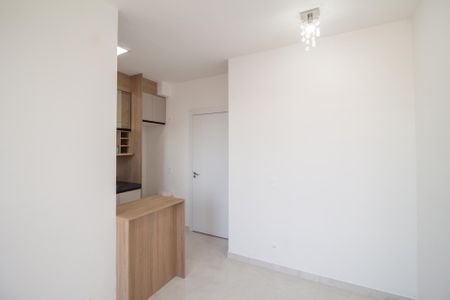 Sala de apartamento para alugar com 2 quartos, 45m² em Jardim Planalto, Carapicuíba