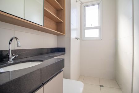 Apartamento para alugar com 45m², 2 quartos e 2 vagas Apartamento para alugar com 45m², 2 quartos e 2 vagasBanheiro
