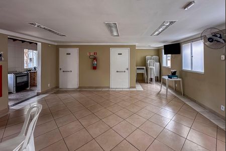 Apartamento para alugar com 48m², 2 quartos e 1 vaga Apartamento para alugar com 48m², 2 quartos e 1 vagaÁrea comum - Salão de festas