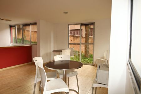 Apartamento para alugar com 45m², 2 quartos e 1 vagaÁrea comum - Salão de festas