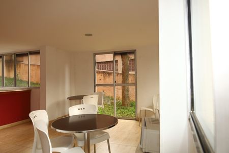 Apartamento para alugar com 45m², 2 quartos e 1 vagaÁrea comum - Salão de festas