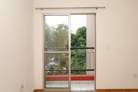 Apartamento para alugar com 45m², 2 quartos e 1 vagaSacada