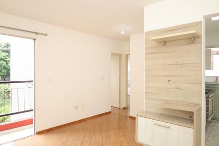 Sala de apartamento para alugar com 2 quartos, 45m² em Vila Carmosina, São Paulo
