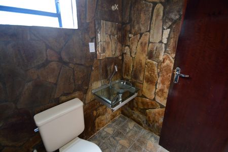 Casa para alugar com 100m², 3 quartos e 2 vagasBanheiro Suíte