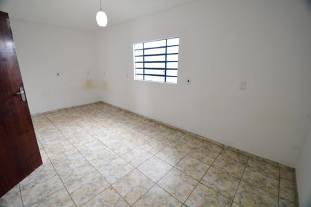 Casa para alugar com 100m², 3 quartos e 2 vagasQuarto 1