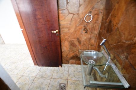 Casa para alugar com 100m², 3 quartos e 2 vagasLavabo