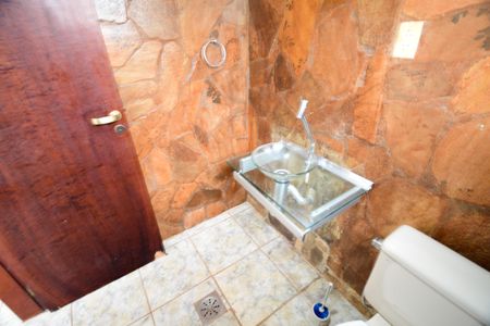 Casa para alugar com 100m², 3 quartos e 2 vagasLavabo