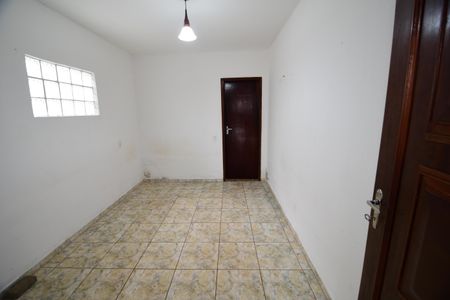 Casa para alugar com 100m², 3 quartos e 2 vagasQuarto 2 - Suíte
