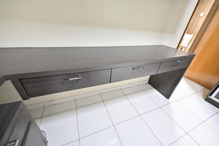 Apartamento para alugar com 84m², 2 quartos e 1 vaga