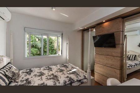 Quarto 1 de apartamento para alugar com 3 quartos, 197m² em Rio Branco, Porto Alegre